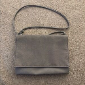 NWOT H&M SMALL CROSSBODY IN TAUPE